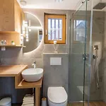 別荘 Elegant Warm Bliss Hideaway Escape - With Hot-tub Šenčur