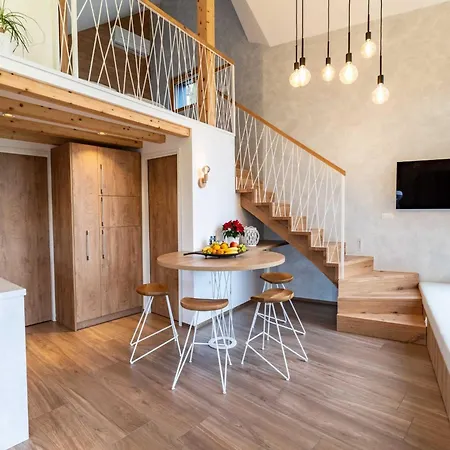 Tatil Evi Elegant Warm Bliss Hideaway Escape - With Hot-tub Šenčur