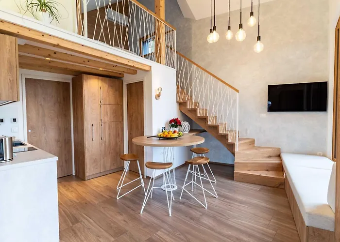 Tatil Evi Elegant Warm Bliss Hideaway Escape - With Hot-tub Šenčur