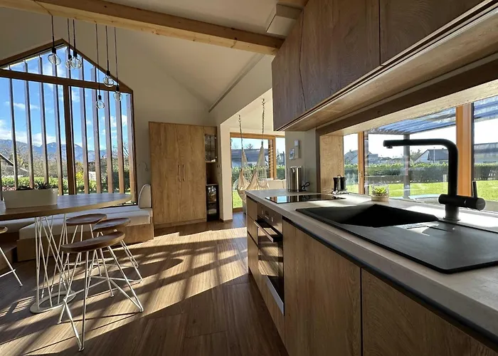 Tatil Evi Elegant Warm Bliss Hideaway Escape - With Hot-tub *