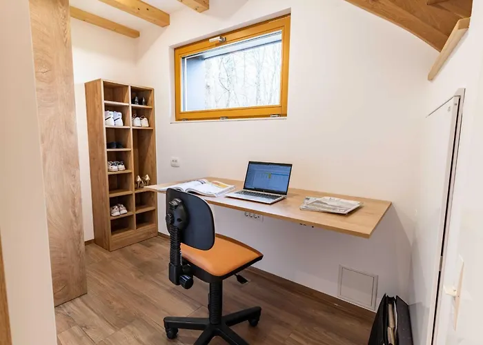 Elegant Warm Bliss Hideaway Escape - With Hot-tub * Šenčur