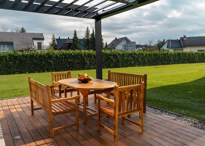 Tatil Evi Elegant Warm Bliss Hideaway Escape - With Hot-tub Šenčur